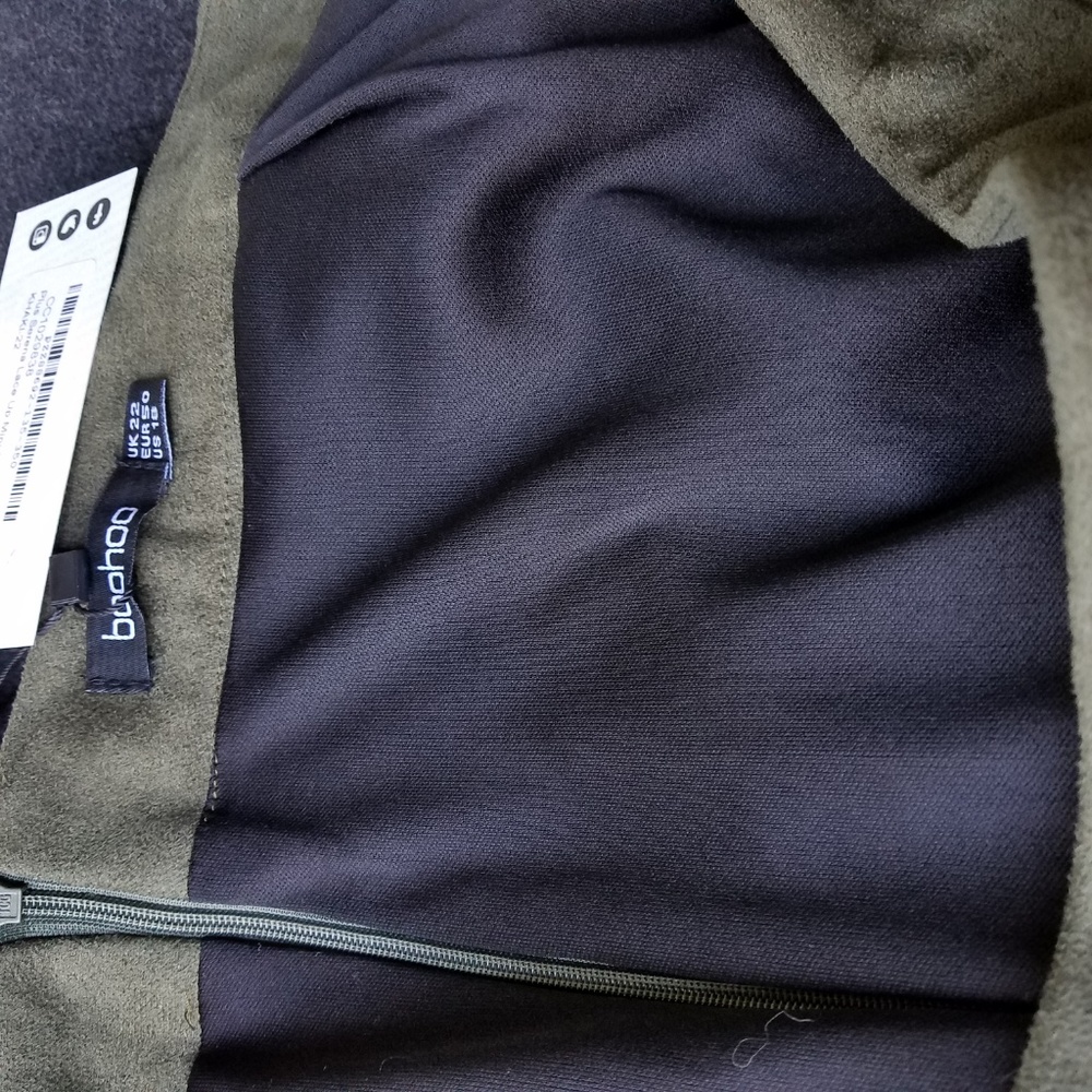 SALE 3/$20 NEW Boohoo mini skirt 18 - Picture 4 of 6